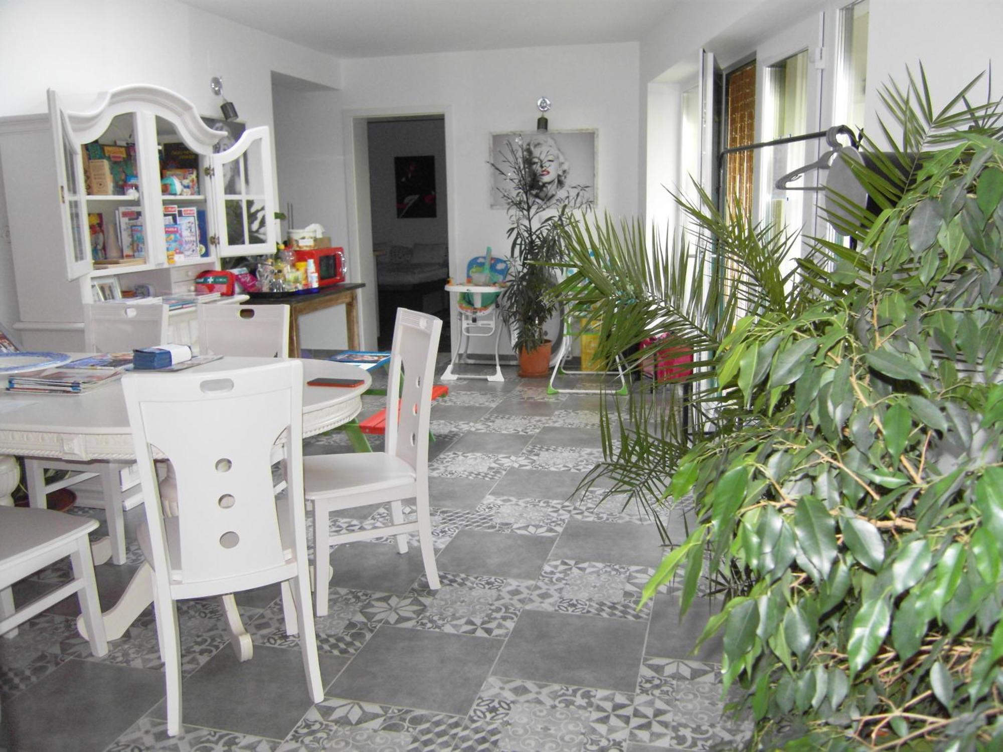 Edina Vendeghaz-Gyenesdias Apartment ภายนอก รูปภาพ